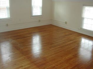 324 Center St APT A, Berea, KY 40403