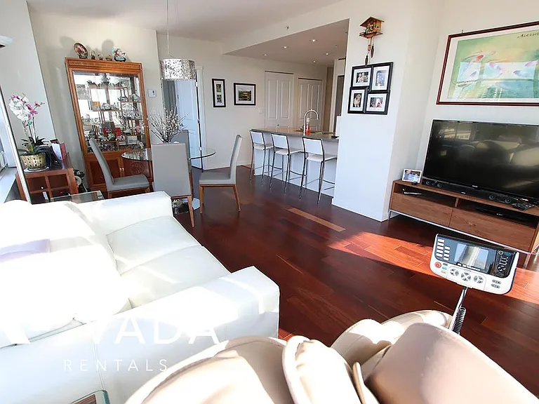 4880 Bennett St #902 — Photo 3