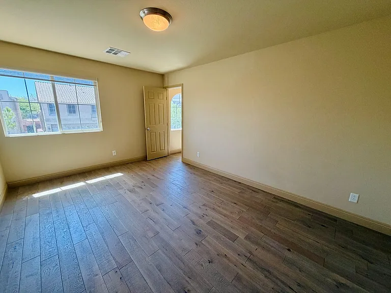 9842 Russian Hill St — Photo 46
