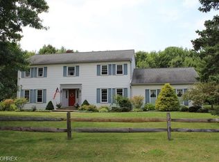 420 Willard Rd, Aurora, OH 44202