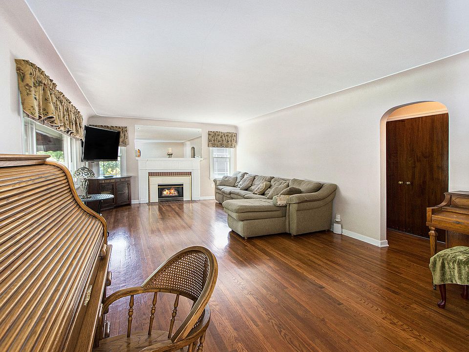 303 W Westwood Dr, Kalamazoo, MI 49006 Zillow