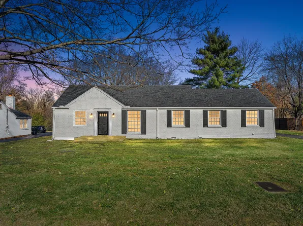 2316 Deerwood Dr, Nashville, TN 37214