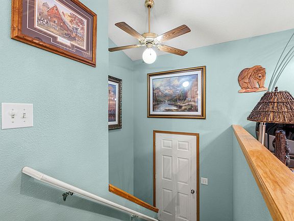 4th image of 103 Tamarack Woods Dr