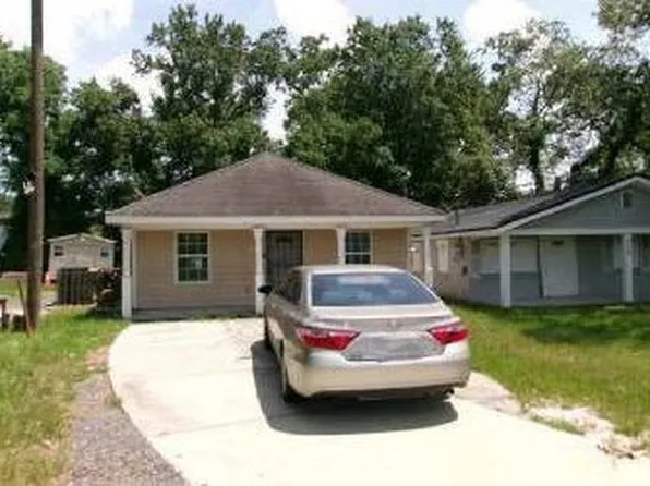714 Hopewell St, Savannah, GA 31415