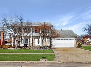 33371 Marion Ct, Chesterfield, MI