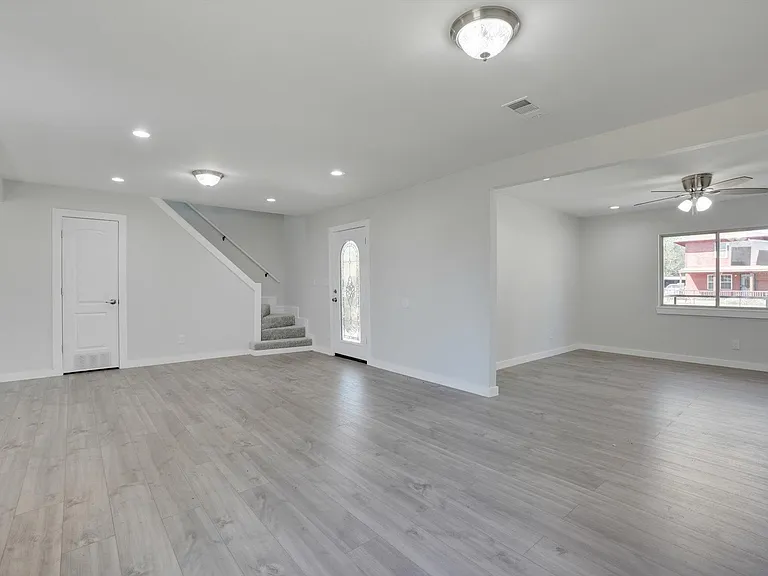 1032 Hoke Smith Dr — Photo 7