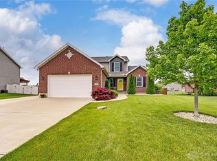 256 Auburn Meadows Ct, Carlisle, OH 45005