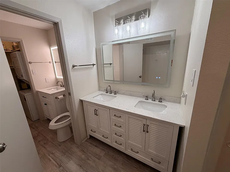 500 Tiki Dr #103 — Photo 5