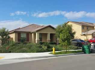 5861 Meeker Dr, Corona, CA 92880