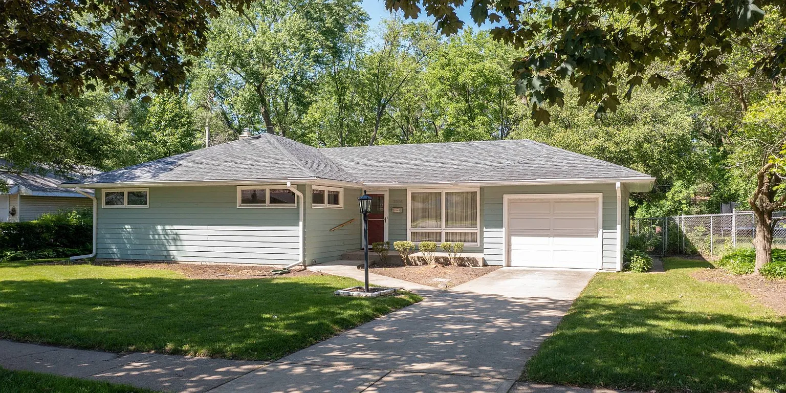 3504 Wesleyan Ave photo 1
