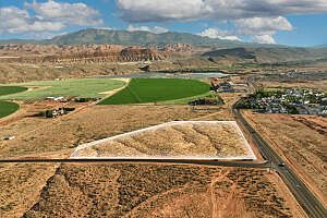 2nd image of 1450 S Sand Hollow Rd