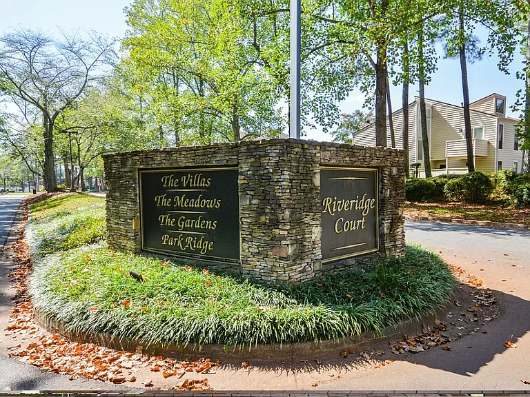 307 Park Ridge Cir #307 — Photo 25