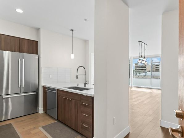 901 Jefferson St APT 203