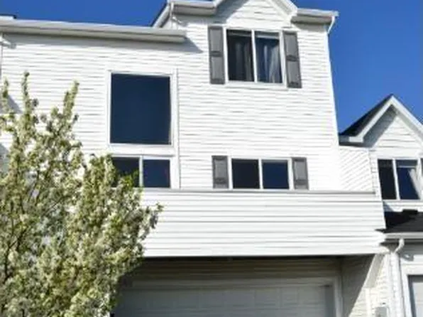 6869 Meadow Grass Ln S, Cottage Grove, MN 55016