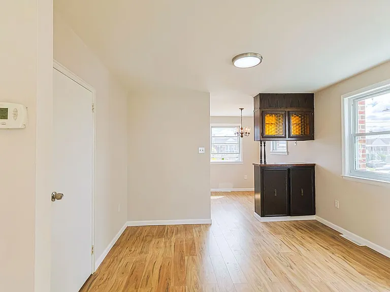 1826 Tomlinson Rd — Photo 3