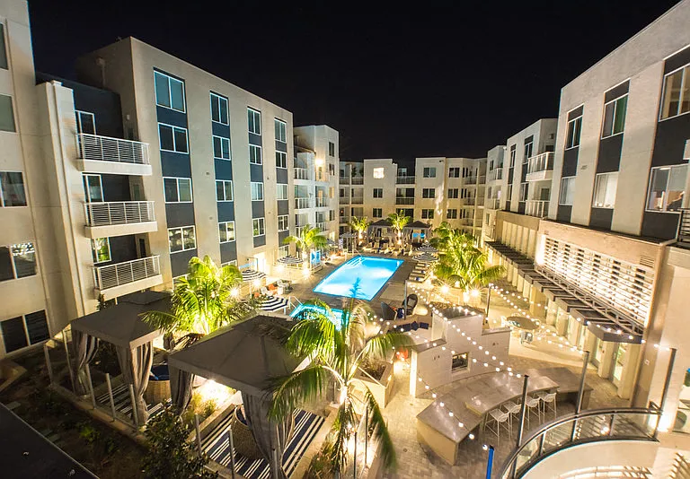Apex Laguna Niguel Apartments — Photo 11