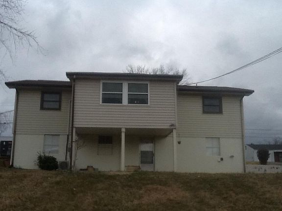 3rd image of 2004 NW Radiance Dr