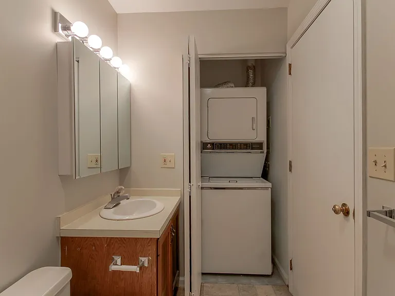 555 Allison Drive — Photo 20