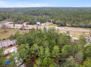 4 E Tiger Lily Ln, Defuniak Springs, FL 32433