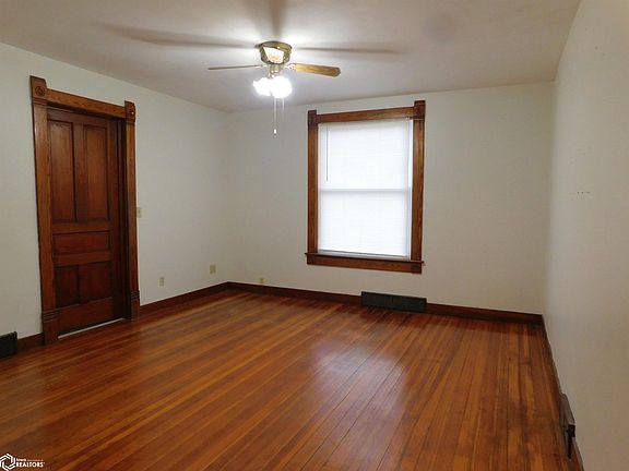 2nd image of 121 2nd St