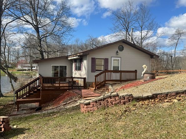 170 Tuttle Park Dr, Sherwood, MI 49089