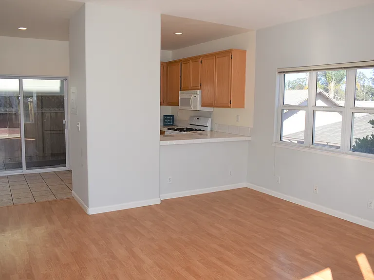 538 Margie Pl #1 — Photo 4