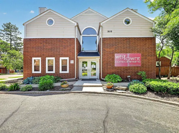 545 Donofrio Dr Unit 8, Madison, WI 53719