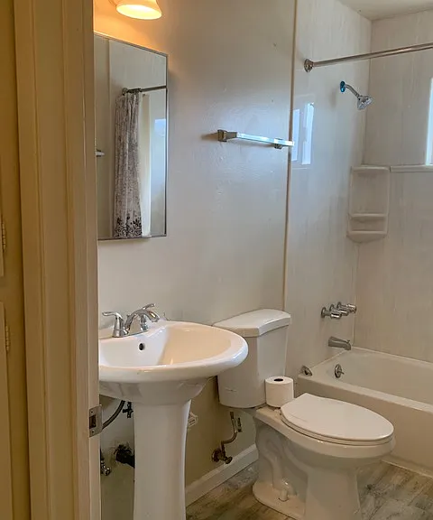Roewill Dr — Photo 10