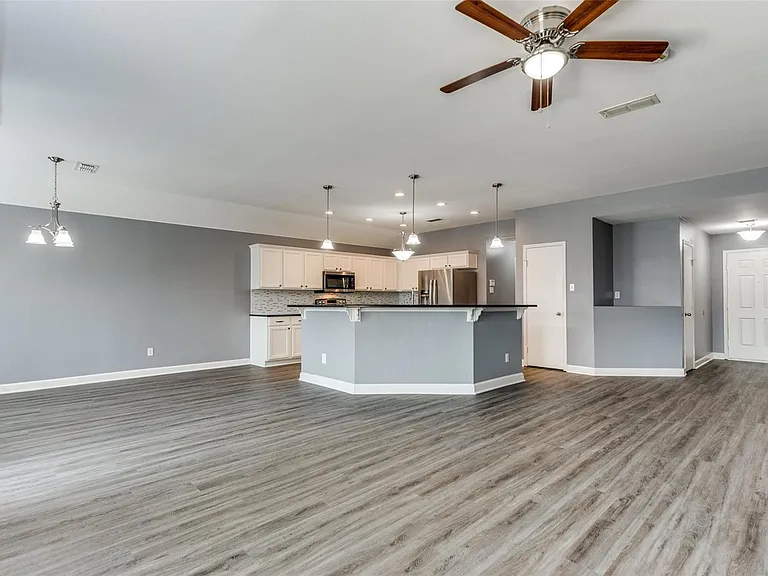 9621 Olivia Dr — Photo 12