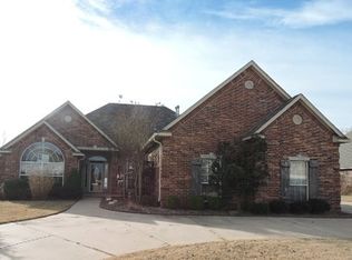 12604 W Glen Ct, Choctaw, OK 73020