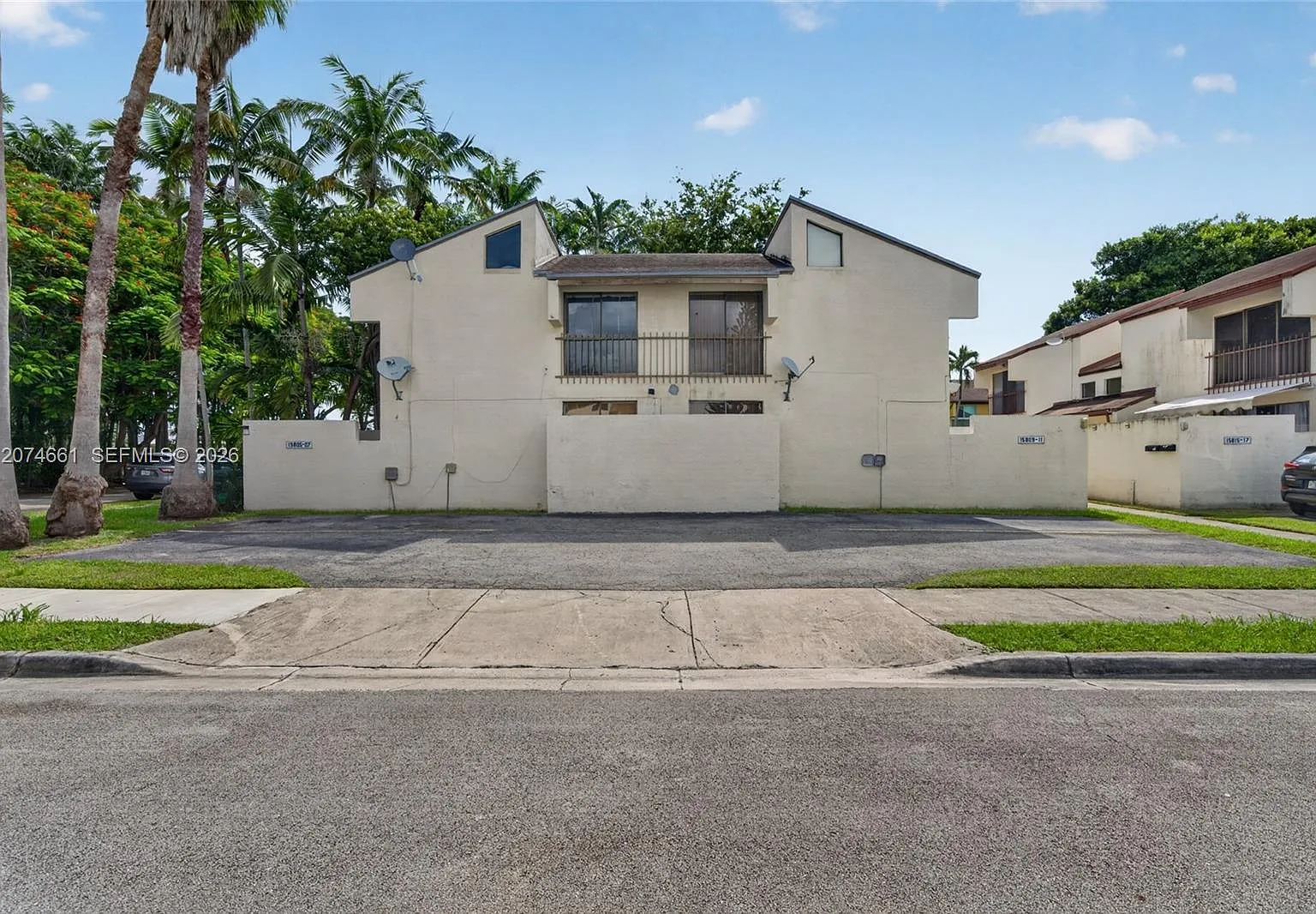 Pinebrooke Condo Z — Photo 4
