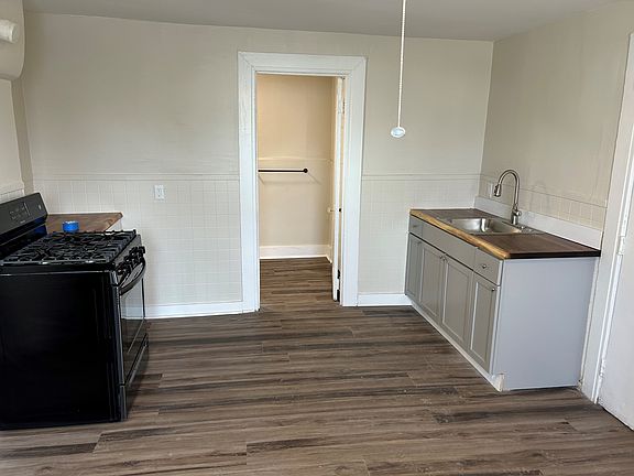 3rd image of 375 Massachusetts Ave #4