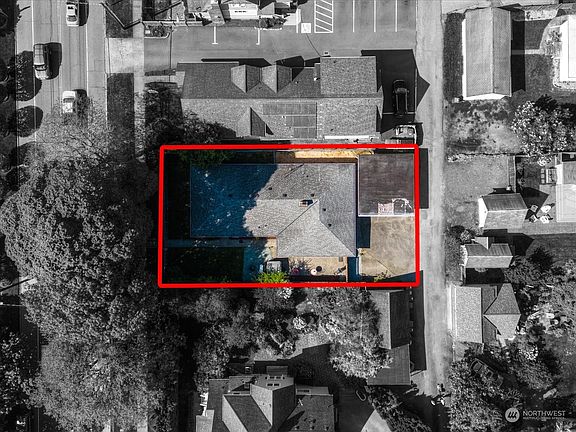 4th image of 409 Avenue D