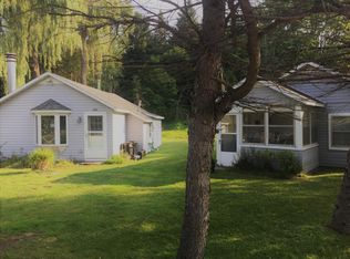 6958 Needles Rd, Indian River, MI 49749