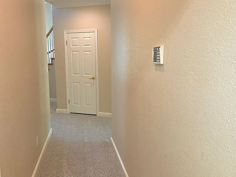206 Murcia Ct — Photo 34