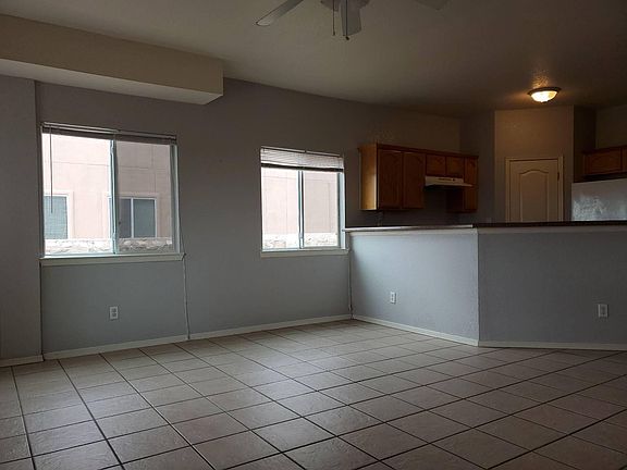 5th image of 5917 Cielo Del Rey Pl #B
