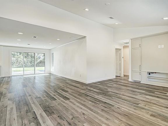 2nd image of 4626 Ella Blvd #3