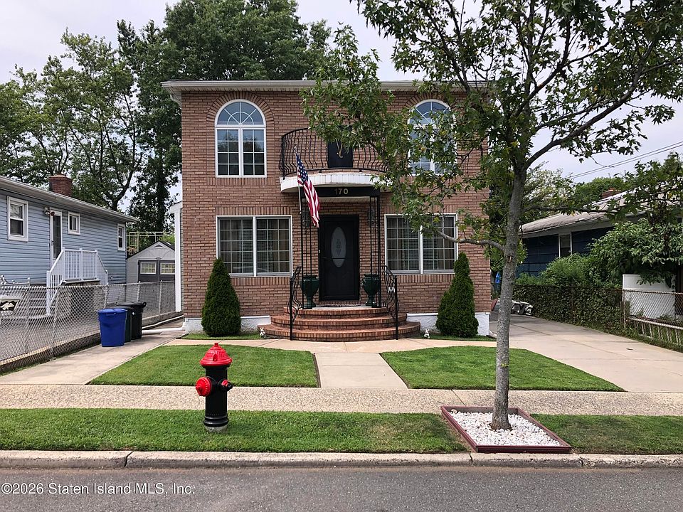 1st image of 170 Mann Ave
