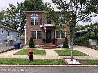 170 Mann Ave, Staten Island, NY 10314