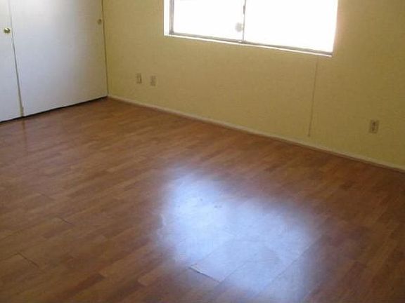 3rd image of 7884 Bacadi Dr
