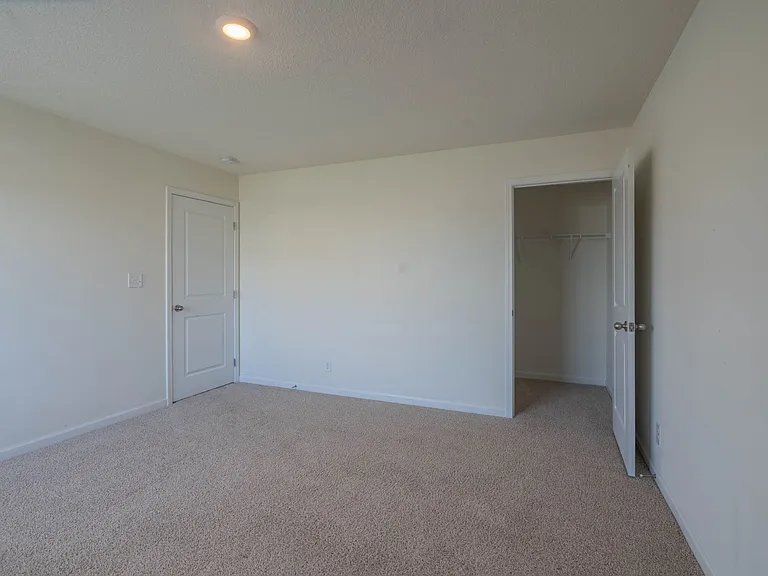 2915 Southbridge Rd — Photo 20