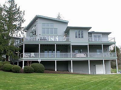 Exterior Back