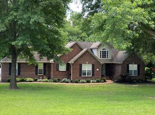 912 Everyman Ct, Columbia, TN 38401