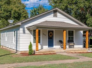 311 E 6th St, Chelsea, OK 74016