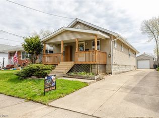 1177 Neptune Ave, Akron, OH
