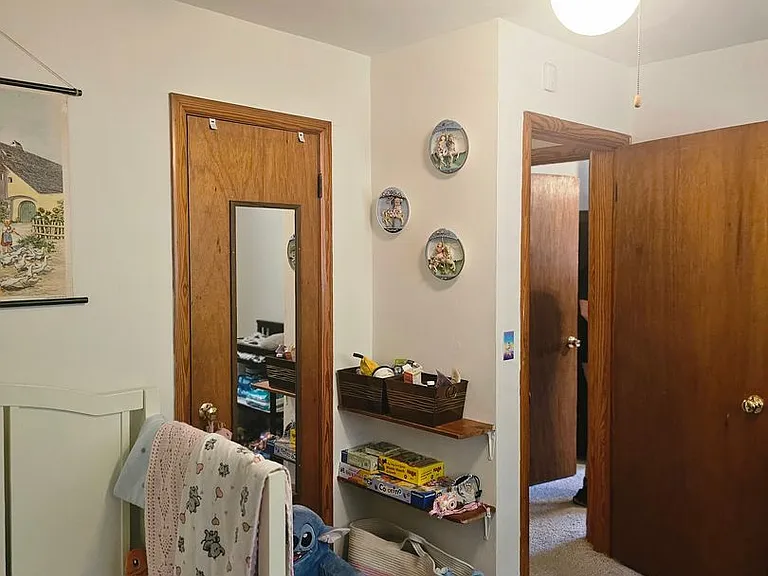 309 Lenore Trl — Photo 19