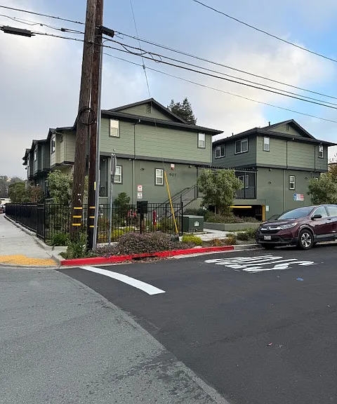 901 Estudillo St #9 — Photo 3