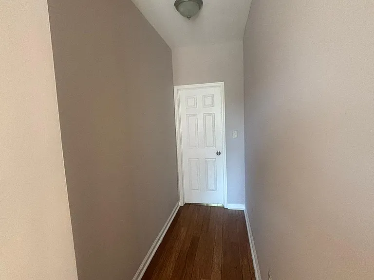 1925 Oakhill Ave #1 — Photo 10