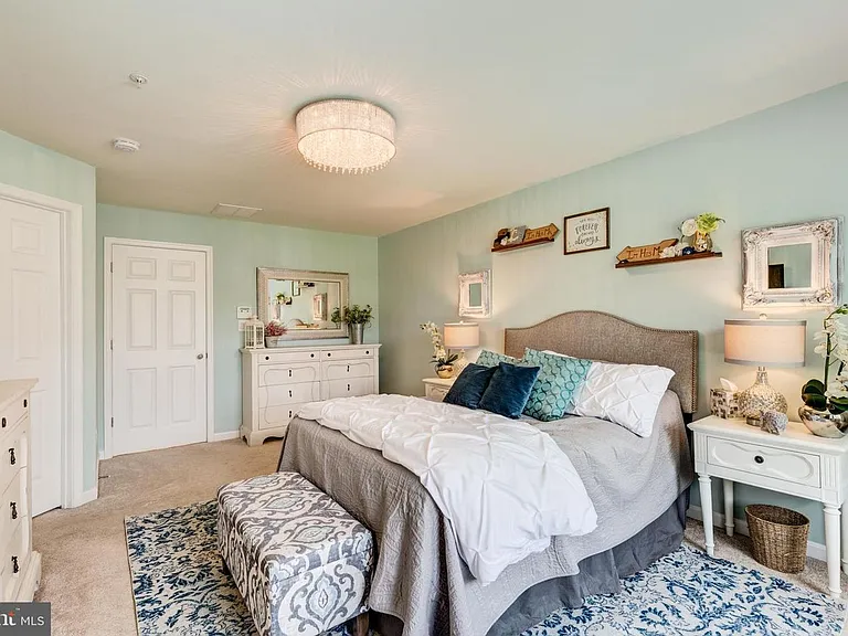 7502 Calais Way — Photo 29