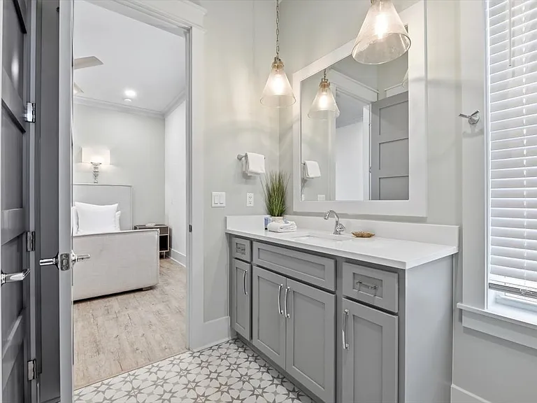 8320 Surf Dr — Photo 19